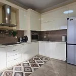 Next To Blloku 2-bdr Spacious Apartmán Tirana