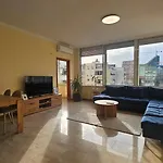 Apartmán Next To Blloku 2-bdr Spacious