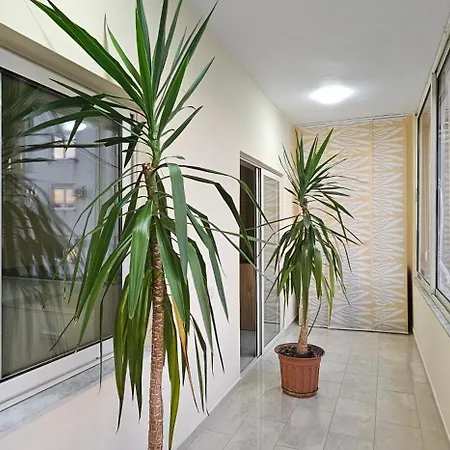 Appartement Next To Blloku 2-bdr Spacious