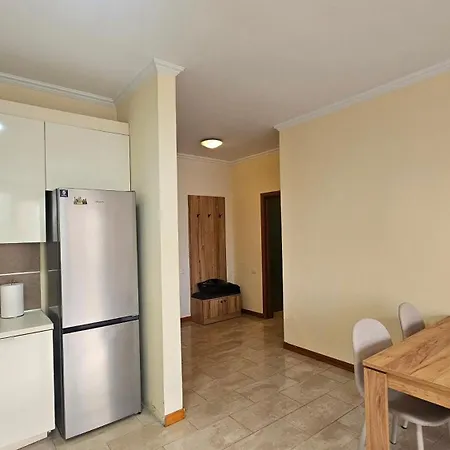 Next To Blloku 2-bdr Spacious Apartman