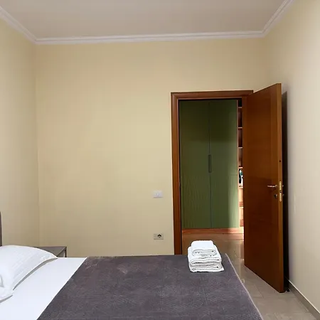 Tam 2bdr Center Taiwan * Tirana