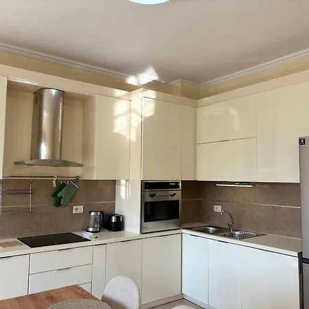 Tam 2bdr Center Taiwan Apartment Tirana