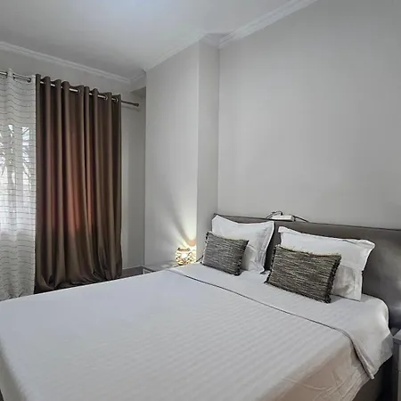 Next To Blloku 2-bdr Spacious Тирана