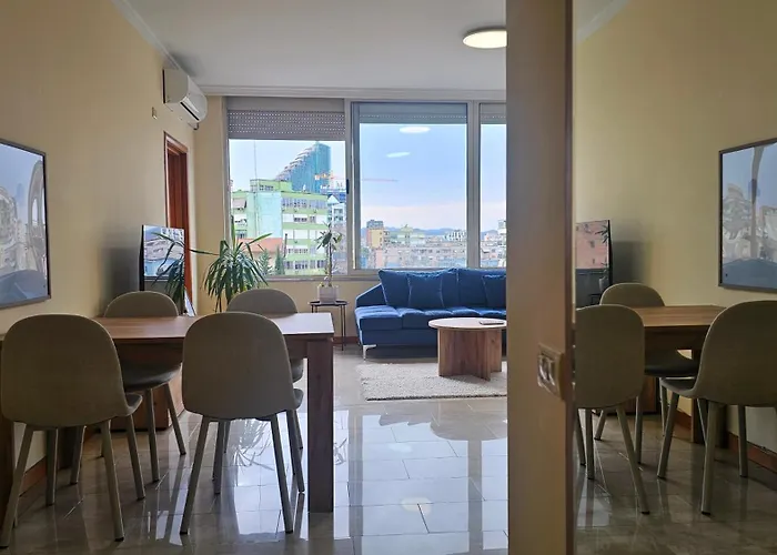 Next To Blloku 2-bdr Spacious شقة